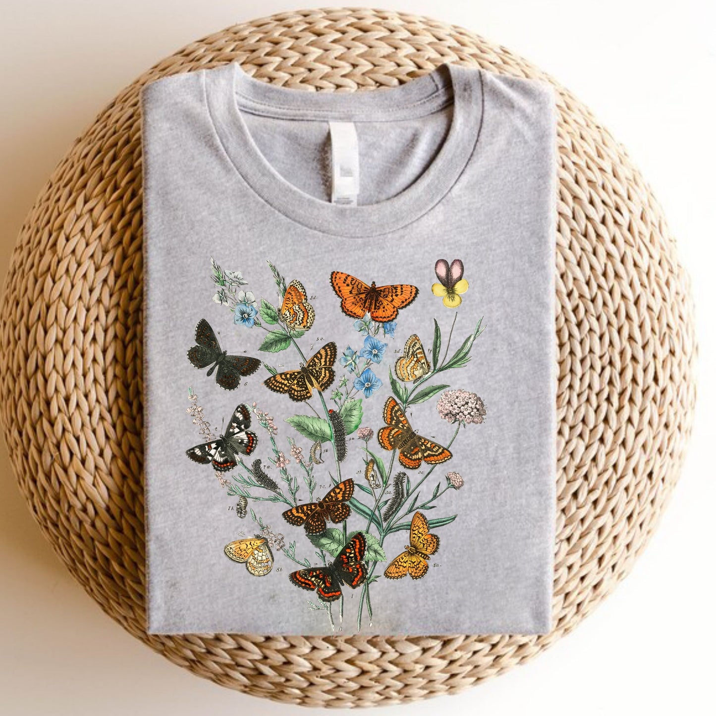 Vintage butterflies Sweatshirt, Butterflies life sweatshirt, gift for her for butterflies sweatshirt,  Butterfly Flowers Sweatshirt