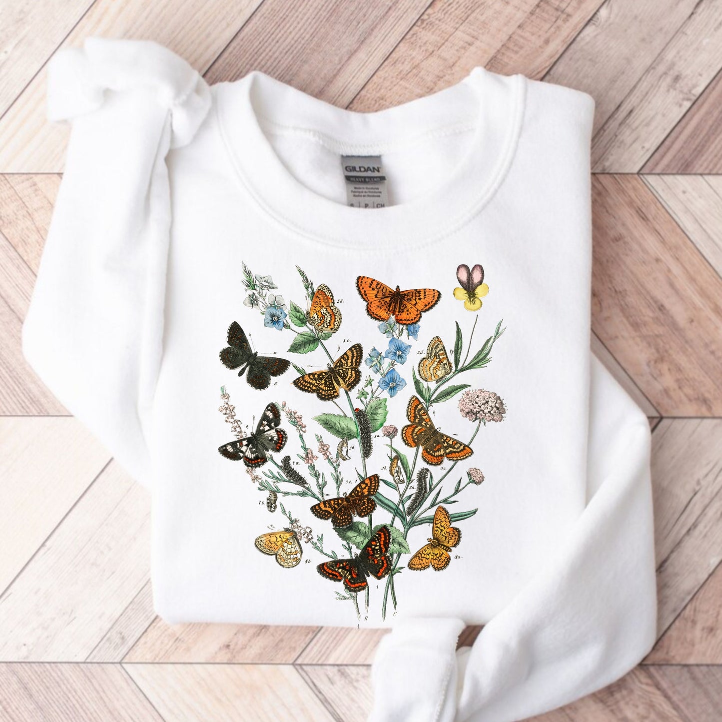 Vintage butterflies Sweatshirt, Butterflies life sweatshirt, gift for her for butterflies sweatshirt,  Butterfly Flowers Sweatshirt